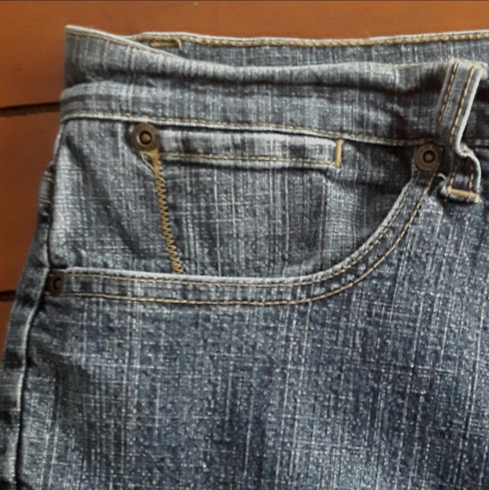 Womens capris - Picture 2 of 4